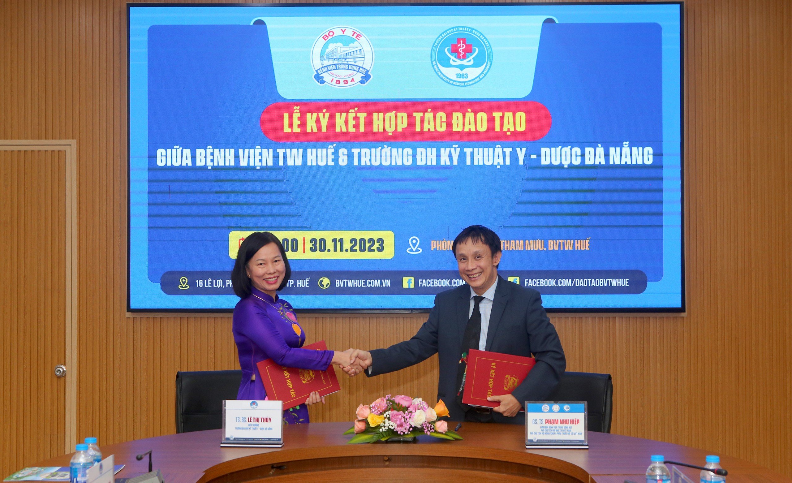 Ký kết hợp tác Trường - Viện giữa Trường Đại học Kỹ thuật Y - Dược Đà Nẵng và Bệnh viện Trung ương Huế 