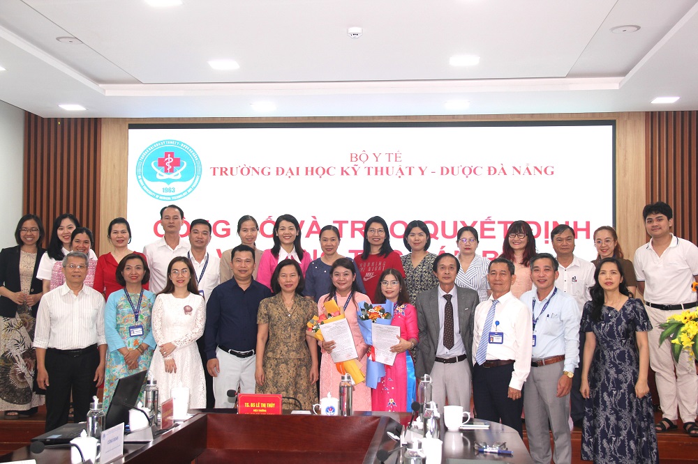 Trường Đại học Kỹ thuật Y - Dược Đà Nẵng bổ nhiệm viên chức quản lý cấp khoa