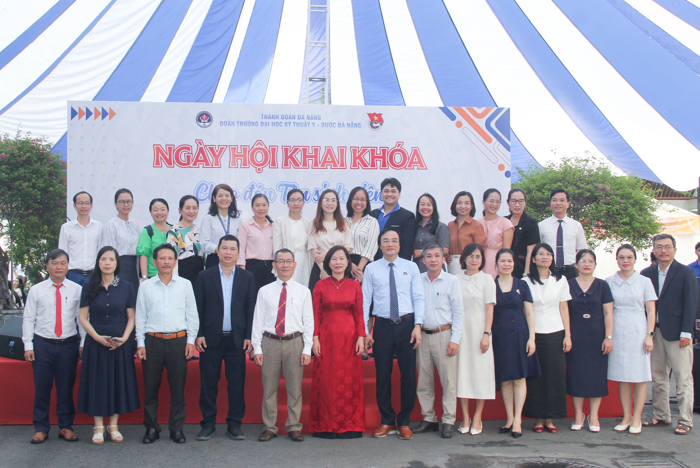 Trường Đại học Kỹ thuật Y - Dược Đà Nẵng tổ chức Ngày hội Khai khóa – chào đón tân sinh viên 
