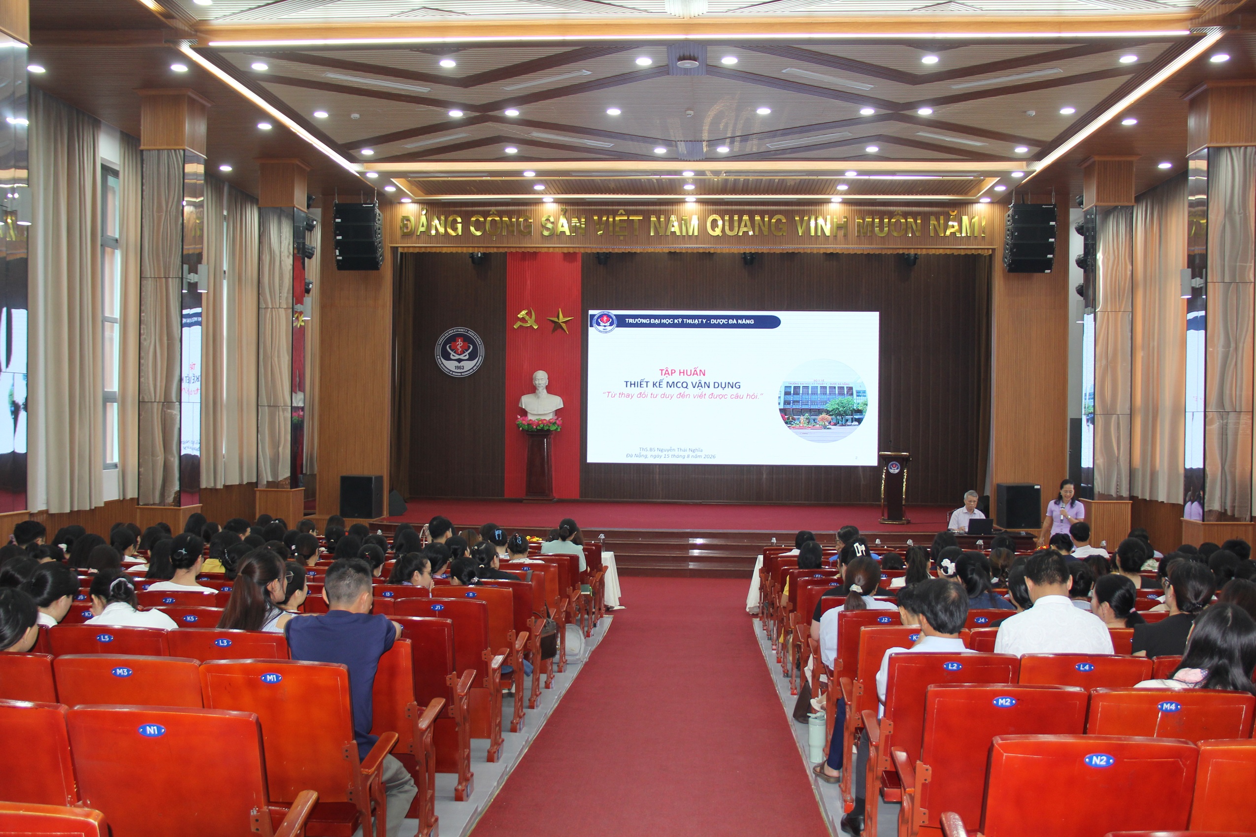 Tập huấn công tác viết câu hỏi thi mức độ vận dụng