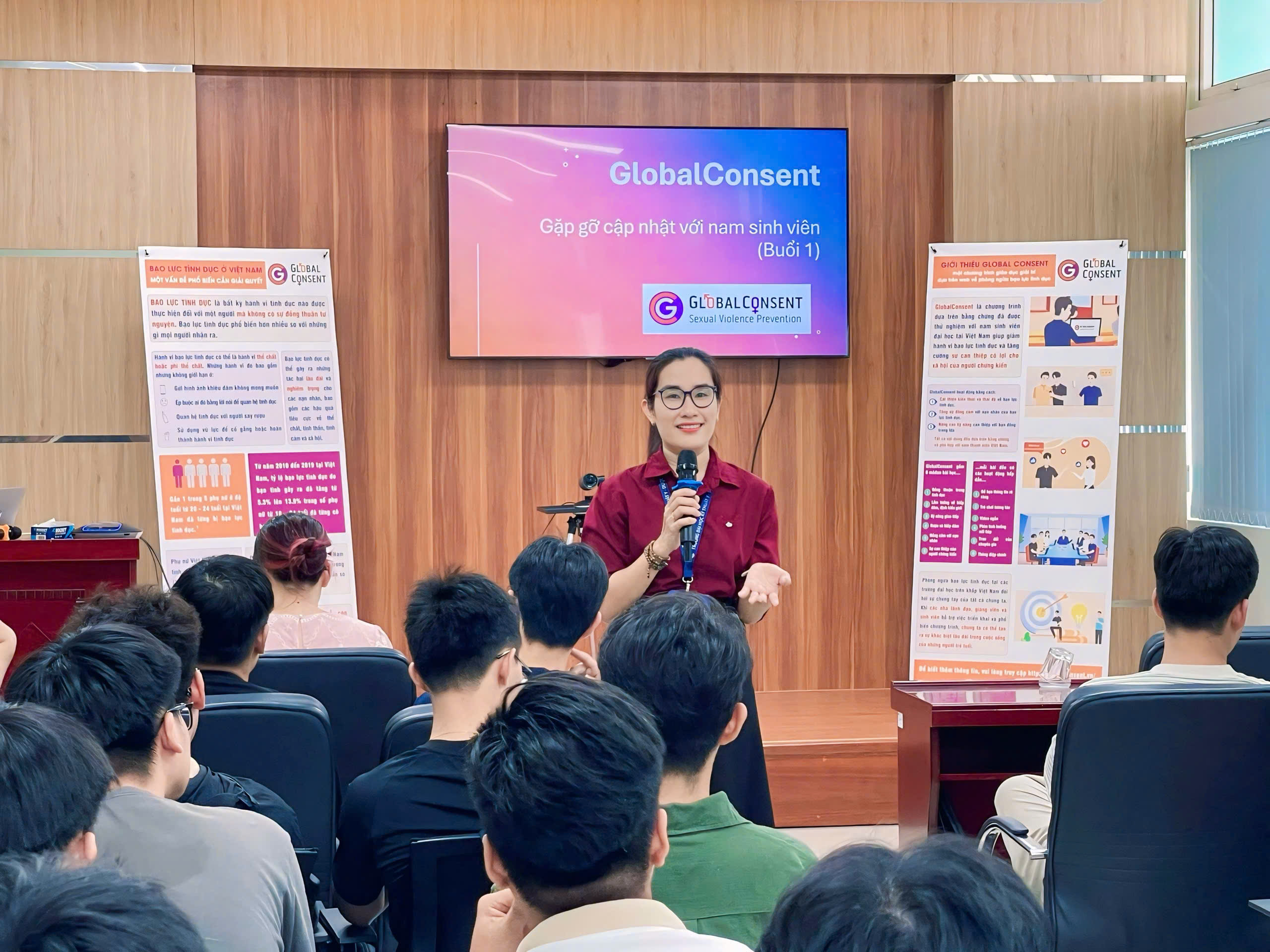 BUỔI TIẾP CẬN SINH VIÊN VỀ KHÓA HỌC GLOBALCONSENT