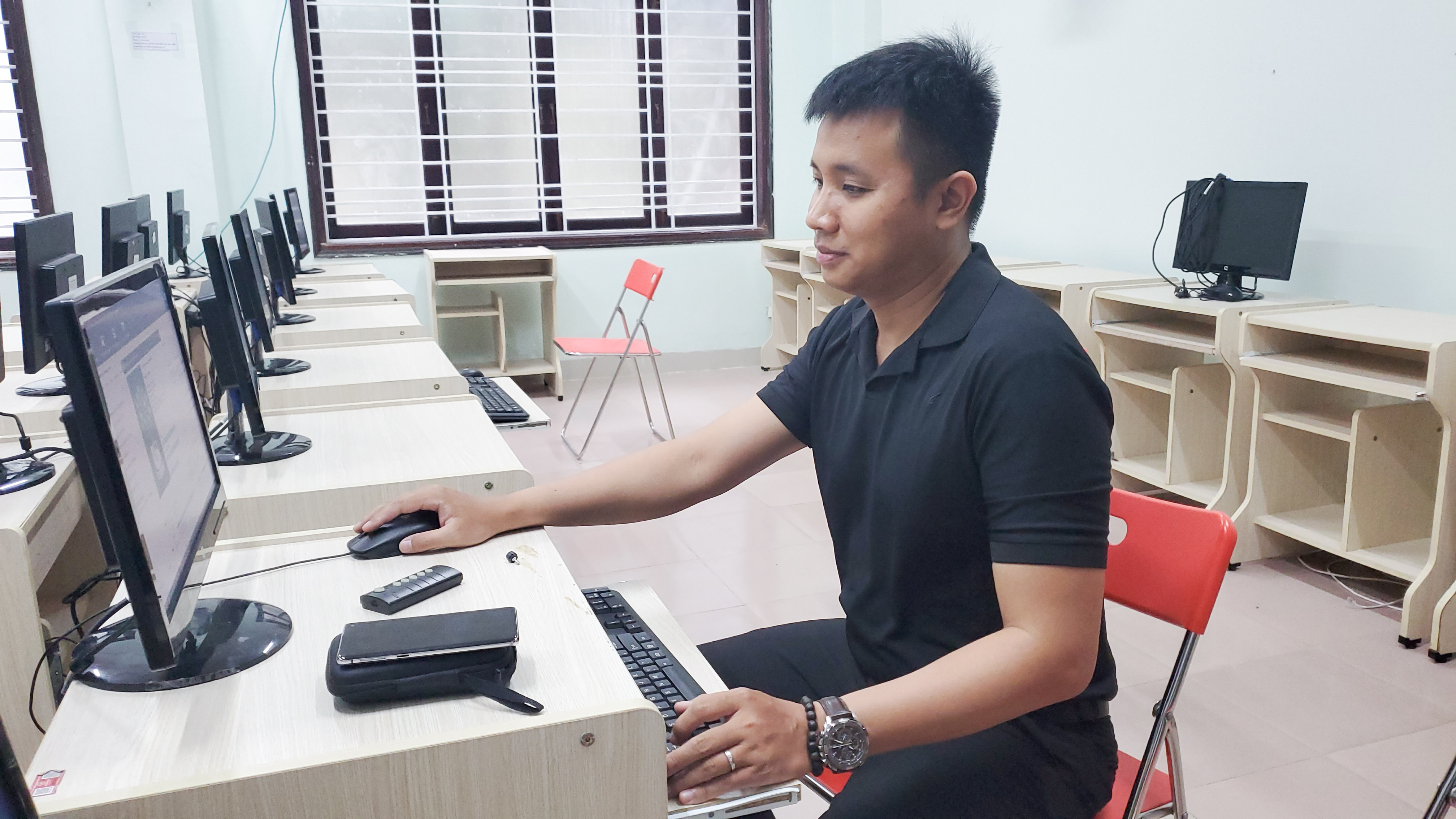 Nâng cấp hệ thống máy tính phục vụ hiệu quả công tác giảng dạy, học tập và chuyển đổi số