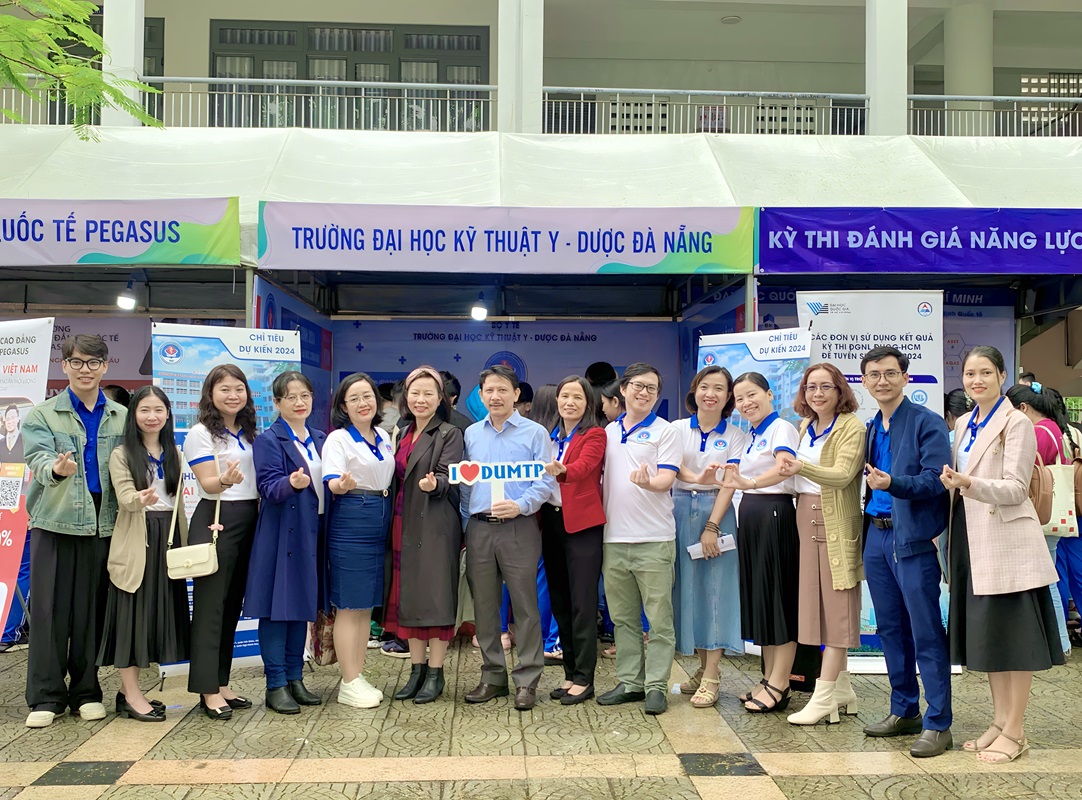Trường Đại học Kỹ thuật Y - Dược Đà Nẵng tham gia Tư vấn tuyển sinh - Hướng nghiệp năm 2024