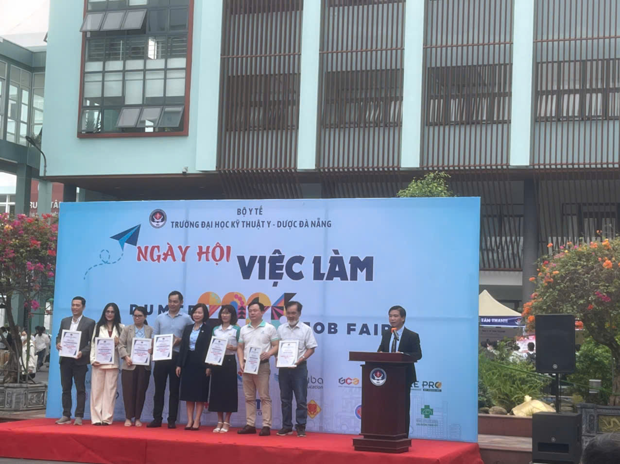 Ngày hội việc làm 2026-DU MTP